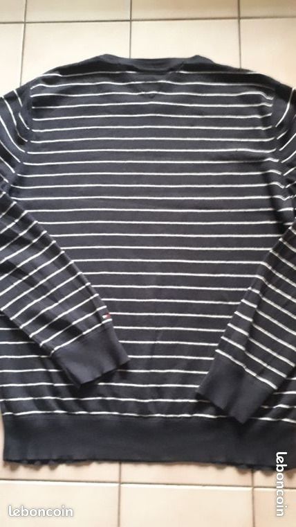 Pull bleu à rayures Tommy Hilfiger taille L (image 7)
