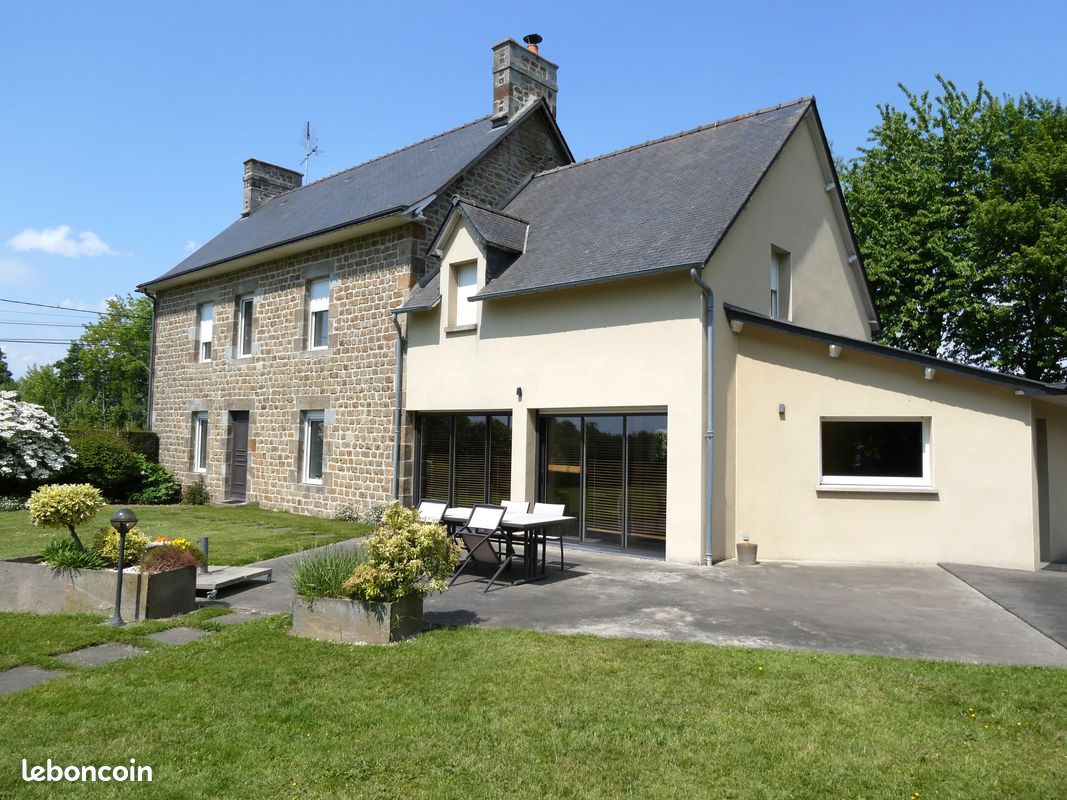Local commercial 7 pièces 225 m² · à Le Teilleul · 225 m² · 465 000 €