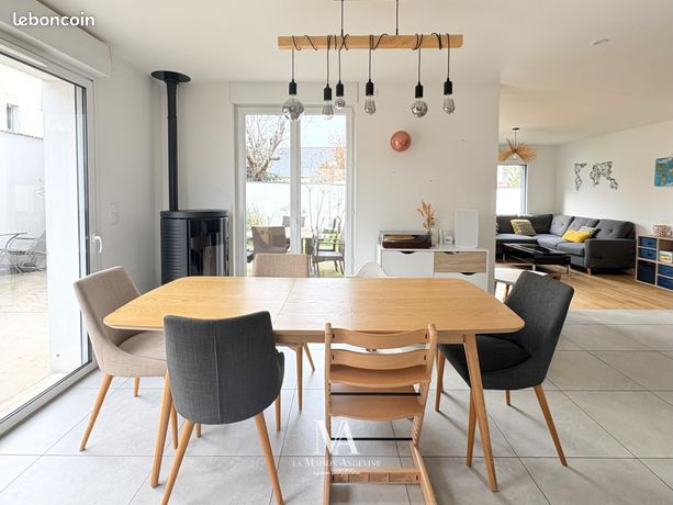 Maison 6 pièces 140 m² — 1