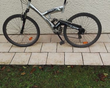 Vélo De Course Quantum - Cadre Alu Blanc, Roues 700, 14 Vitesses (Homme, Occasion)
