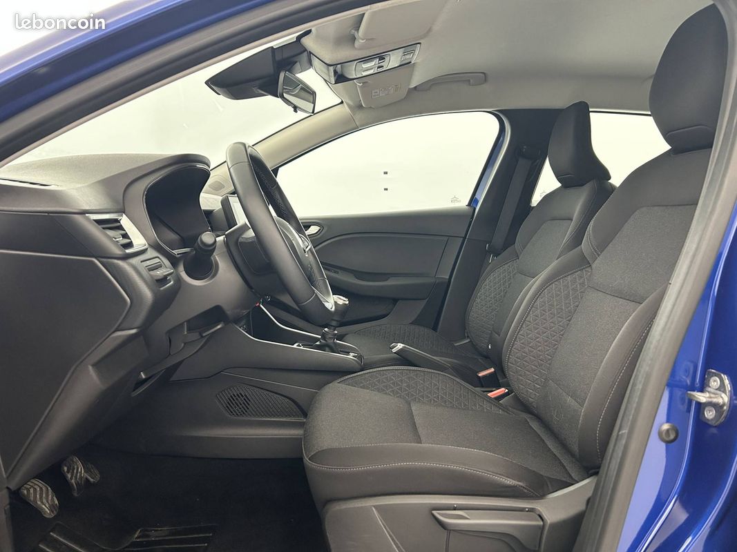 RENAULT Clio TCe 90 Equilibre (image 9)