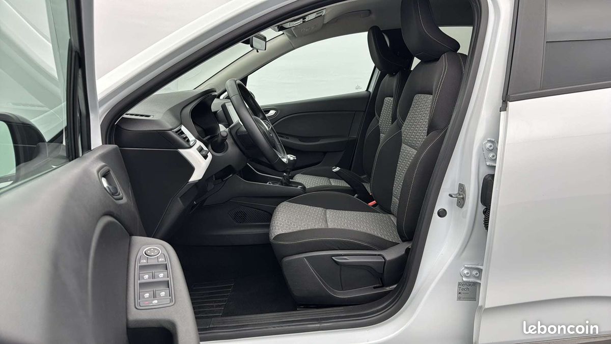 Renault clio societe tce 90 evolution reversible (image 25)