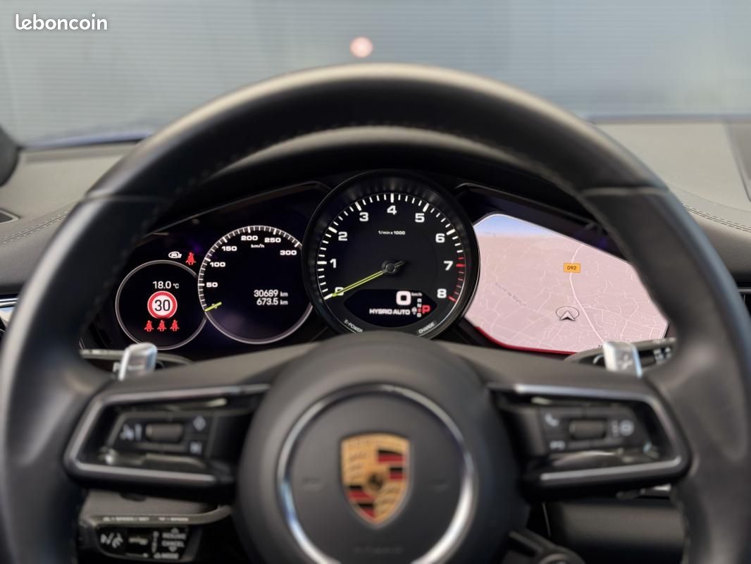 Porsche Panamera 4 SPORT TURISMO 2.9 V6 462 ch E-Hybrid Platinum Edition / Immat France Superbe Etat (image 11)