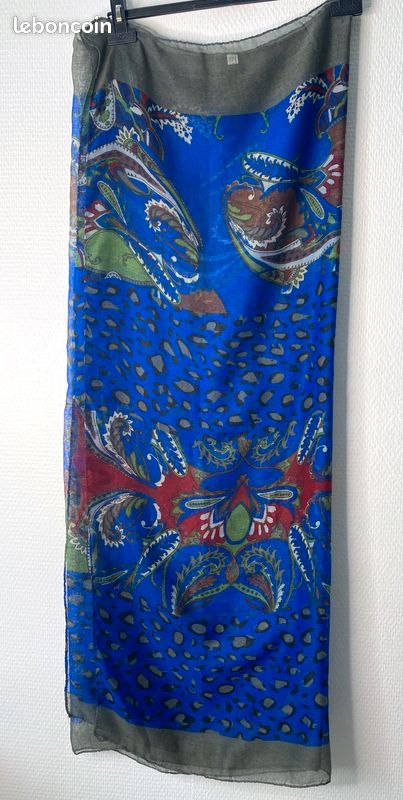 Foulards étole tons bleu et marron taille 170X110 Très bon état (image 1)