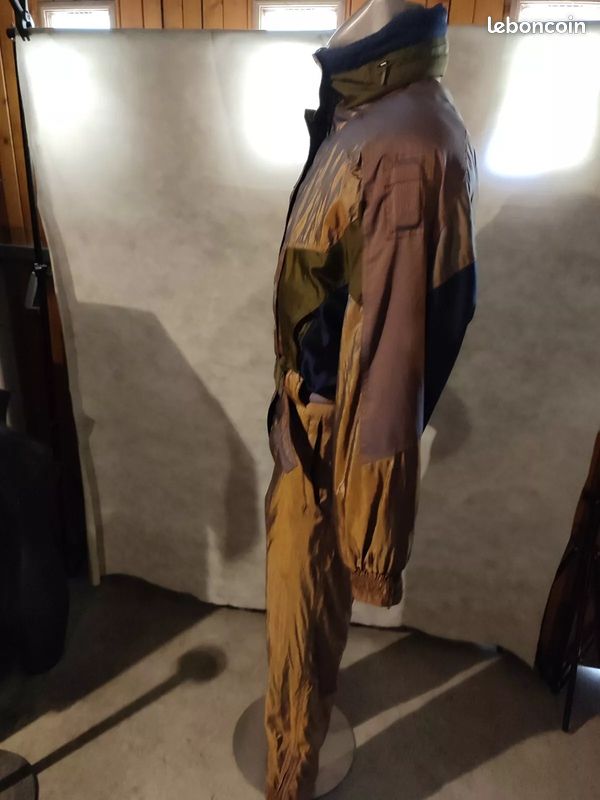 Combinaison de ski rétro vintage pour femmes par Nevica