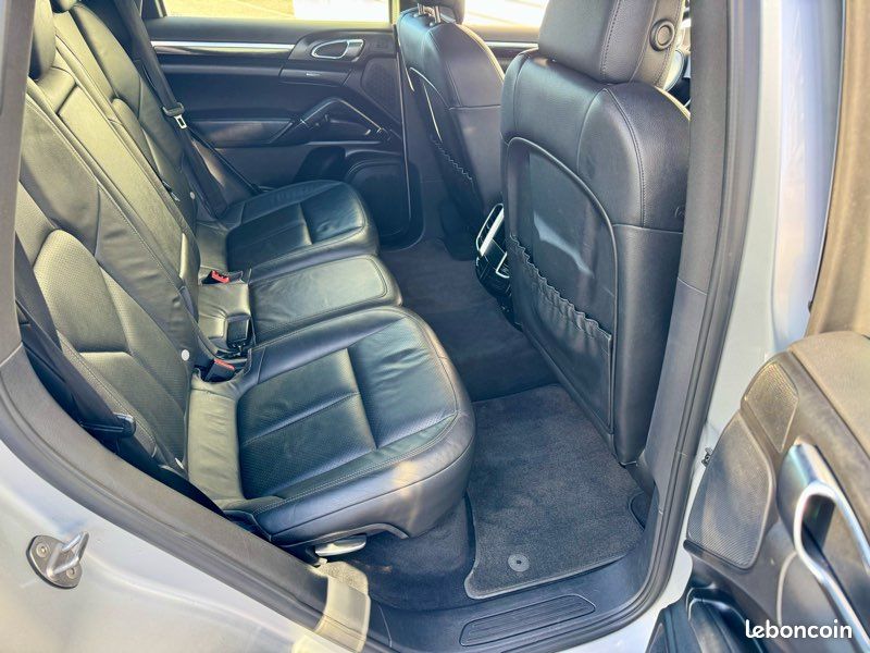 PORSCHE Cayenne 92A 3.0 TDi V6 24V Tiptronic S 240 cv Boîte auto (image 7)