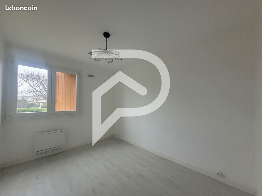 Appartement a louer persan - 4 pièce(s) - 74 m2 - Surfyn