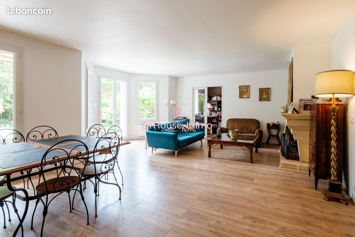 Maison 9 pièces 190 m² · à Noisy-le-Roi · 190 m² · 849 000 €