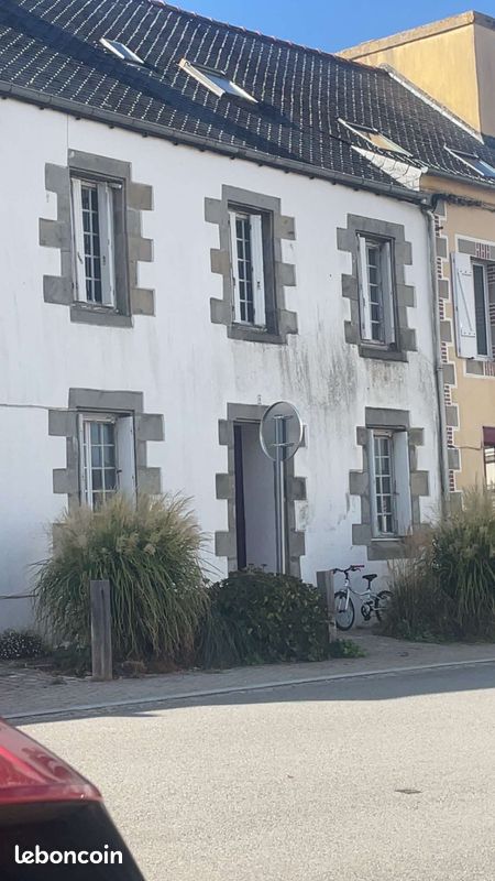 Maison 5 pièces 110 m² · à Brasparts · 110 m² · 100 000 €