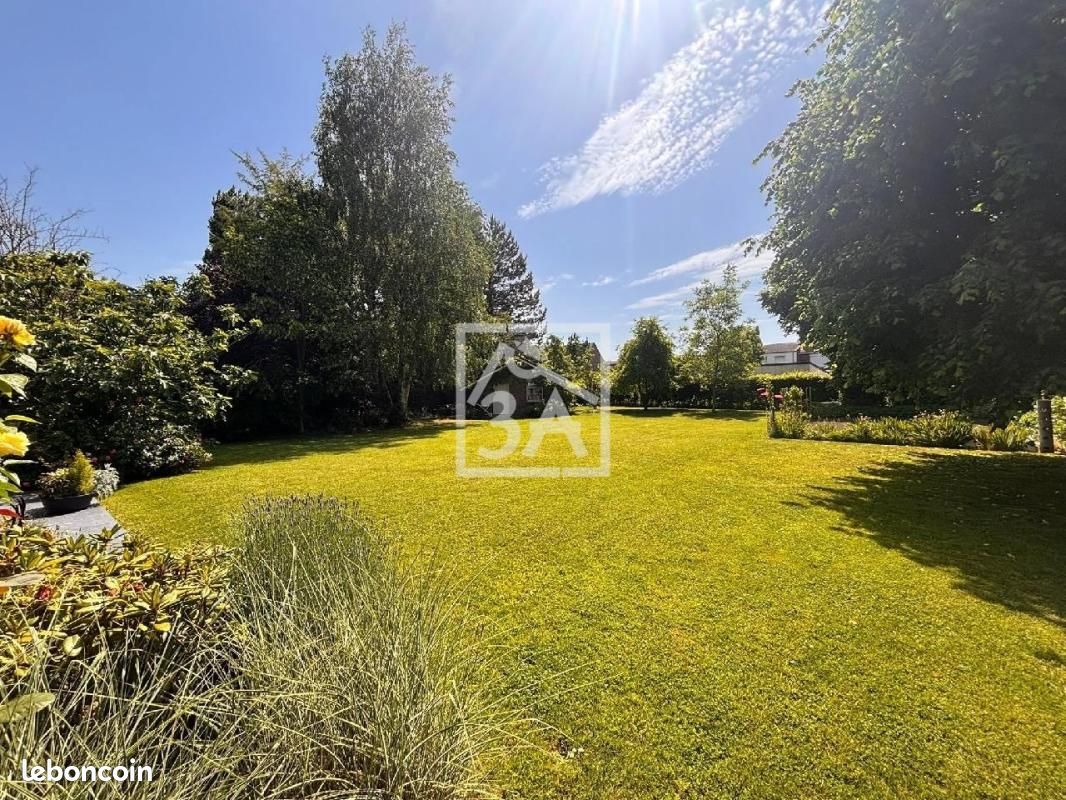 Maison 12 pièces 220 m² · à Hazebrouck · 220 m² · 550 000 €