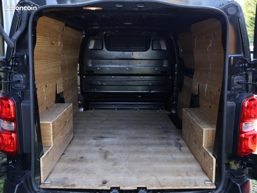 Peugeot Expert FOURGON FGN TOLE STANDARD BLUEHDI 145 S&S BVM6 PREMIUM (image 7)