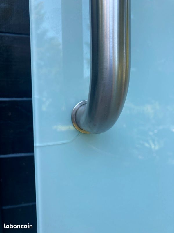 Porte coulissante en verre blanc (image 3)