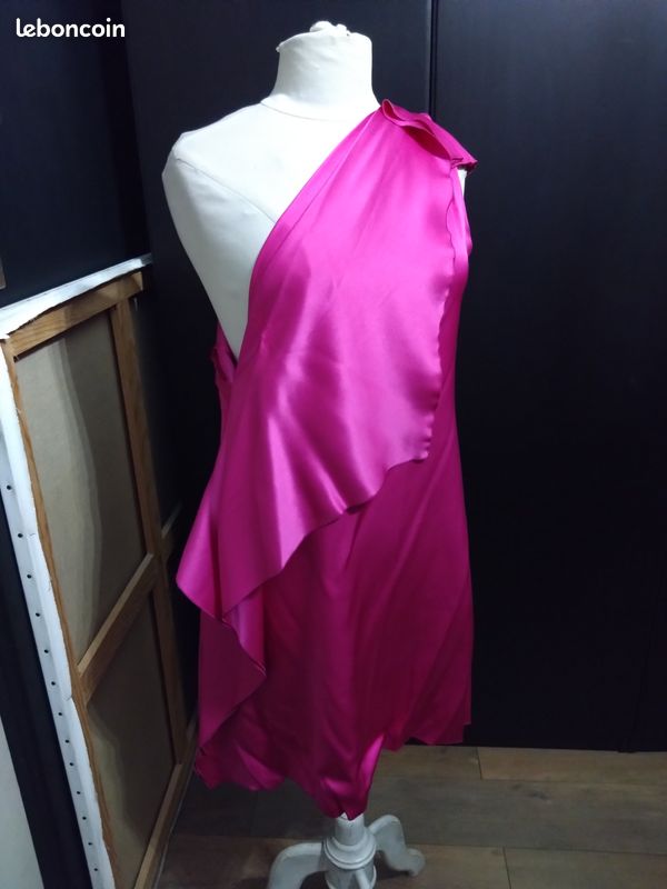 Robe CH Carolina Herrera T38 fuchsia soie satinée asymétrique cocktail luxe (image 4)
