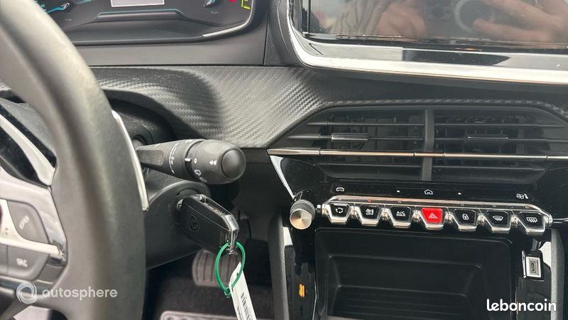 Peugeot 208 1.2 Hybrid 100ch Active e-DCS6 (image 24)