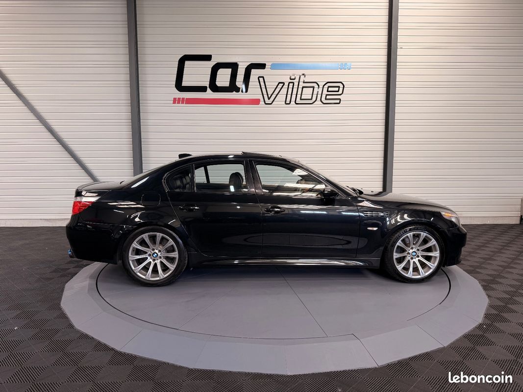Bmw m5 e60 v10 - sieges chauffants av/ar - sieges av electriques - ciel de toit alcantara- toit ouvrant - g (image 4)