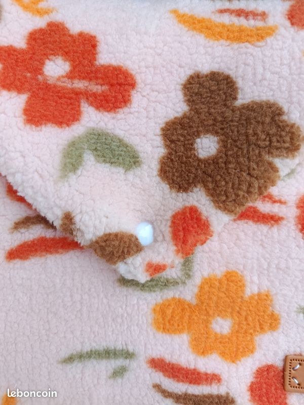 Pochette à livre ou à tablette en sherpa fleuri.fait main (image 6)