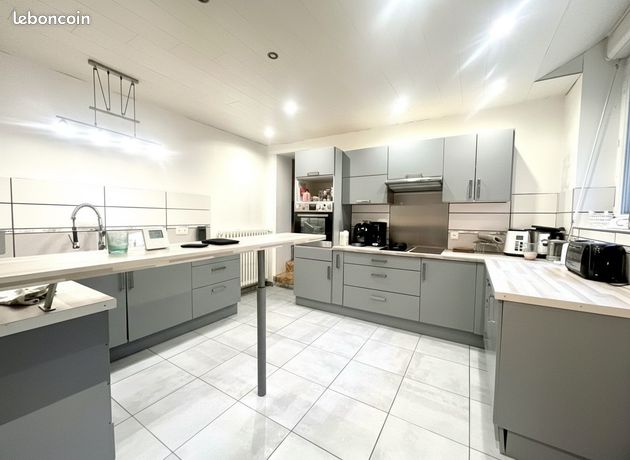 Maison 7 pièces 150 m²