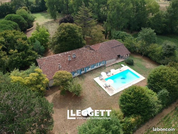 Maison 7 pièces 250 m²