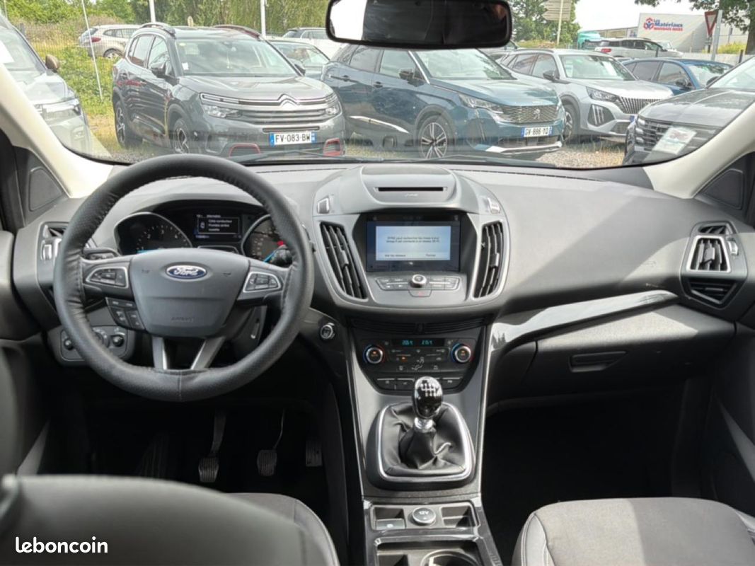 FORD KUGA 1.5 tdci 120 titanium 4x2 euro6.2 (image 10)