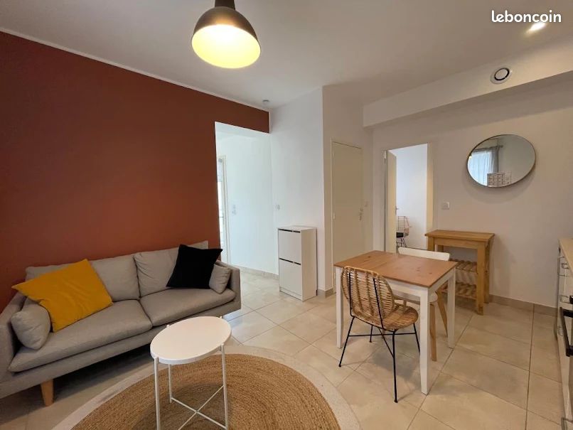 Appartement 2 pièces 30 m² · à Orléans · 30 m² · 589 €