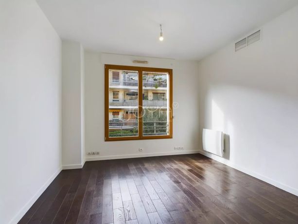 Appartement a louer  - 6 pièce(s) - 190 m2 - Surfyn