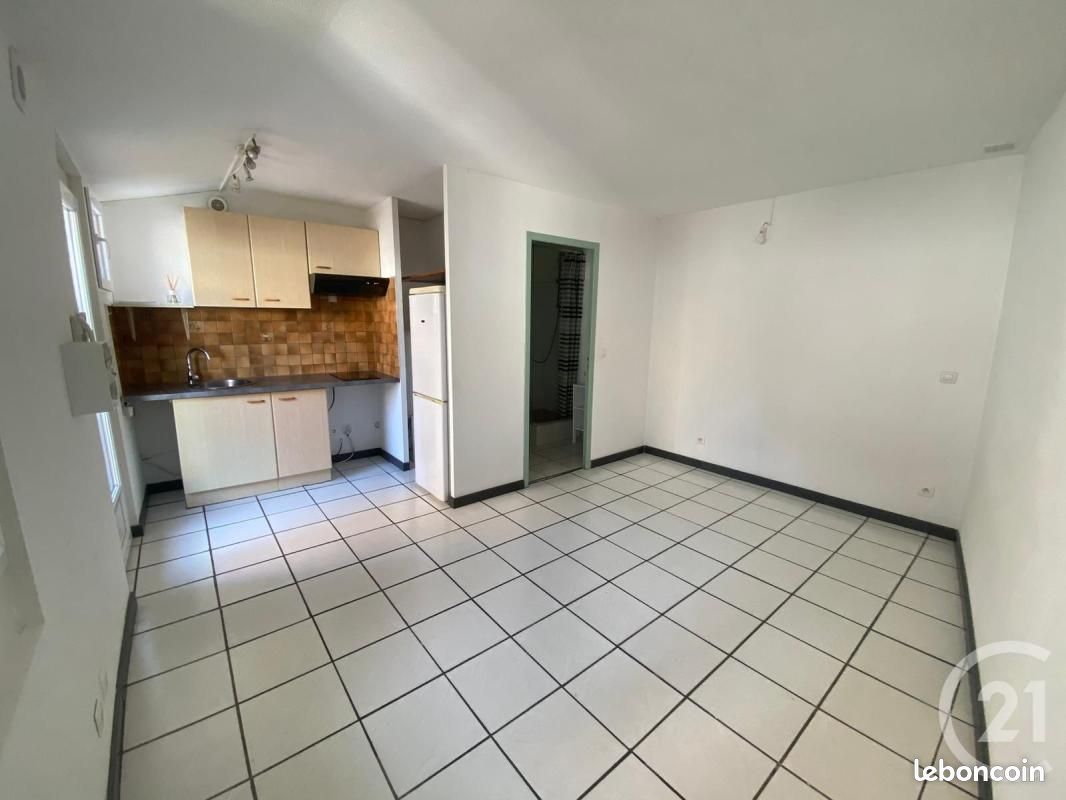 Appartement 1 pièce 18 m² · à Elne · 18 m² · 385 €/mois