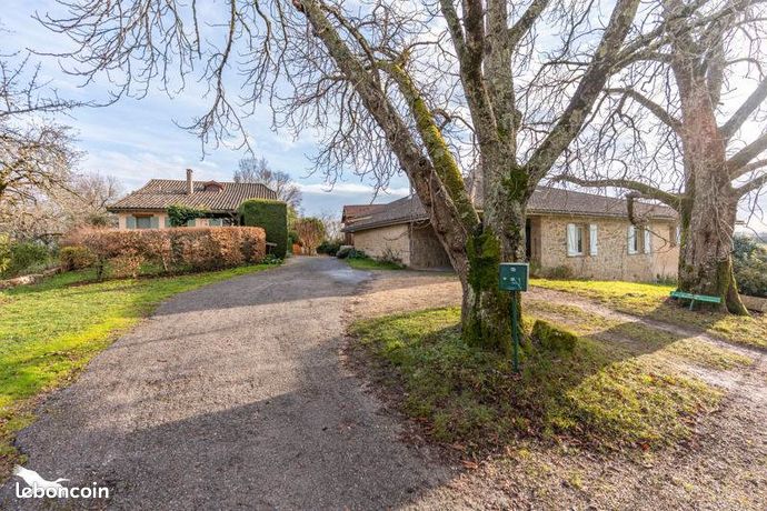 Maison 15 pièces 568 m²