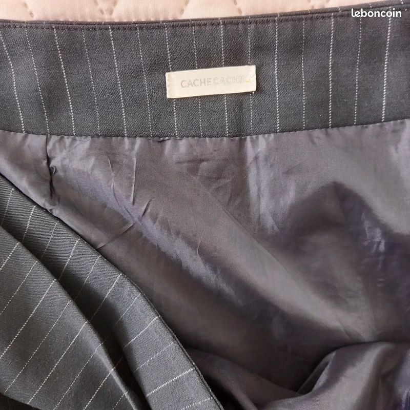 Jupe Eva Kayan PASHMINA Taille 36 – Rayée Grise – Mini – Très Bon état