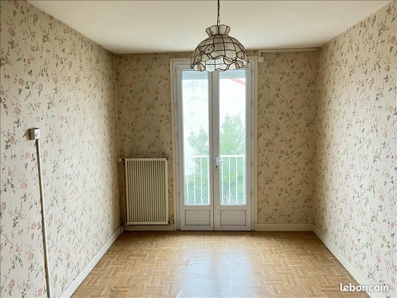 Pavillon 5 pièces 118 m² - Gond-Pontouvre 16160 (image principale 4)