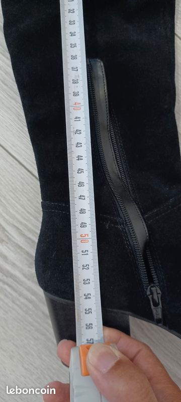 Cuissardes ALDO neuves en cuir suédé taille 36 Chaussures