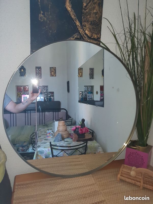 A vendre Grand miroir rond 81cm de diamètre (image 1)