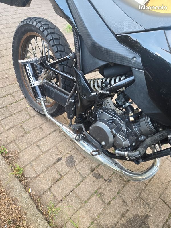 Moto50c (image 2)
