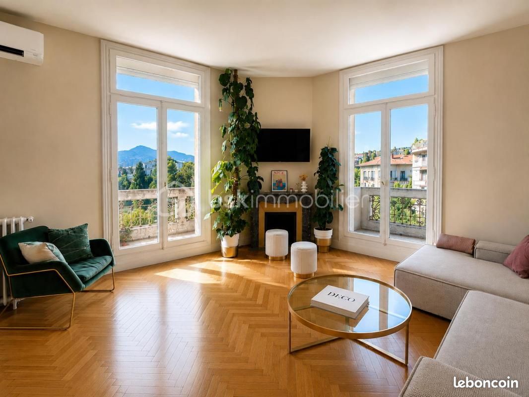 Appartement 3 pièces 87 m² · à Nice · 87 m² · 3 000 €/mois
