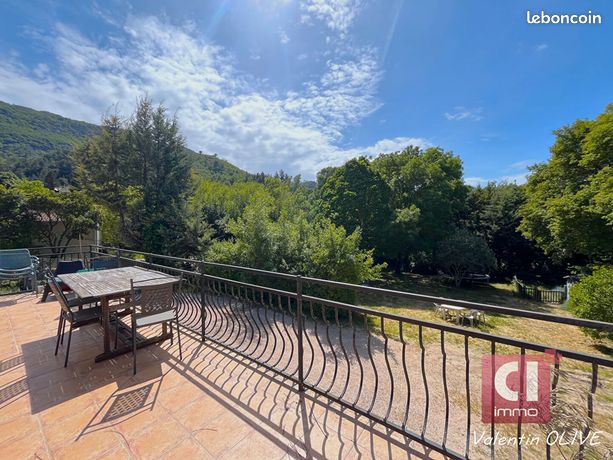 Maison 5 pièces 145 m²
