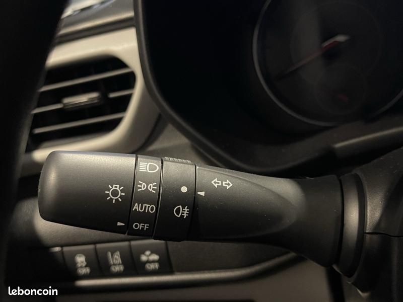 Suzuki Swift 1.2 Hybrid 83ch Avantage (image 21)