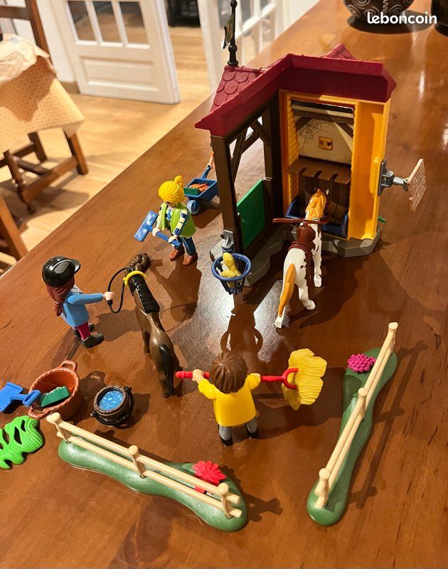 Playmobil country 70501 + 70505 box et poneys (image 5)