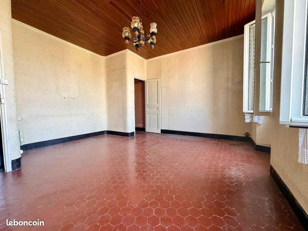 Appartement 2 pièces 42 m² · à Marseille · 42 m² · 130 000 €