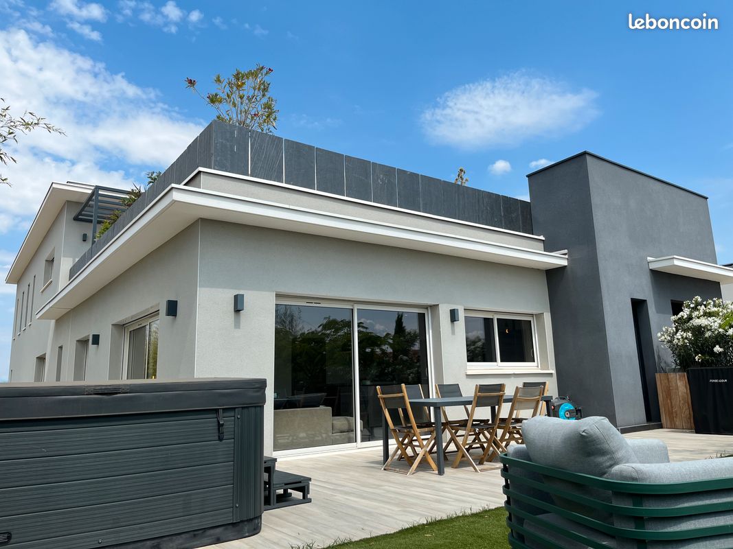 Maison 7 pièces 265 m² · à Bassan · 265 m² · 710 000 €