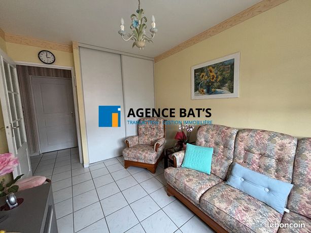 https://img.leboncoin.fr/api/v1/lbcpb1/images/58/a0/9d/58a09db8f65ee8a96509064b75479a96ddcb1f76.jpg?rule=ad-image