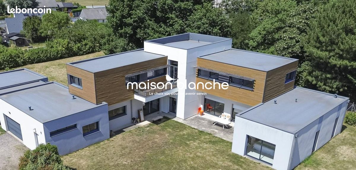 Maison 13 pièces 329 m² · à Feneu · 329 m² · 724 900 €