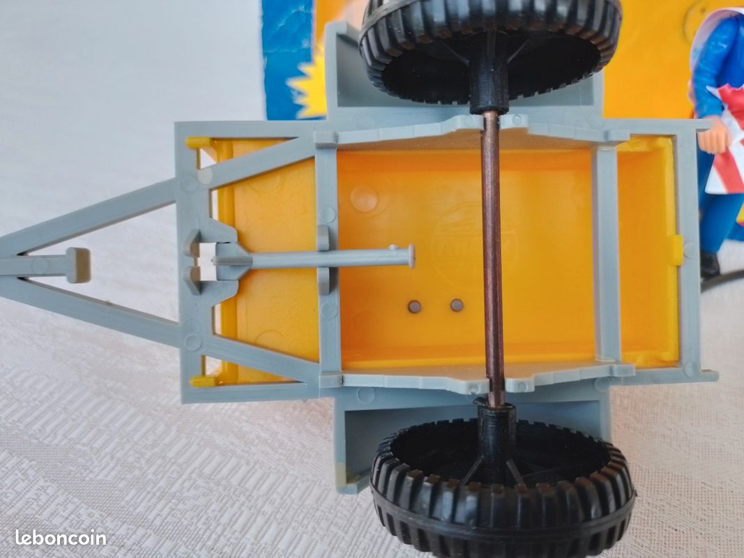 Ceji Arbois jouet ancien "Les Cracks" par Airfix (image 4)