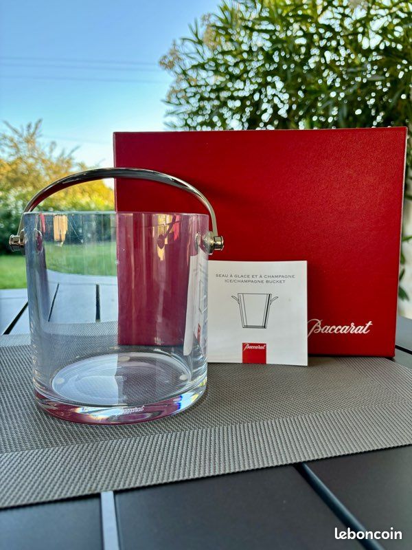 Baccarat seau à glace et à champagne neuf (image 2)