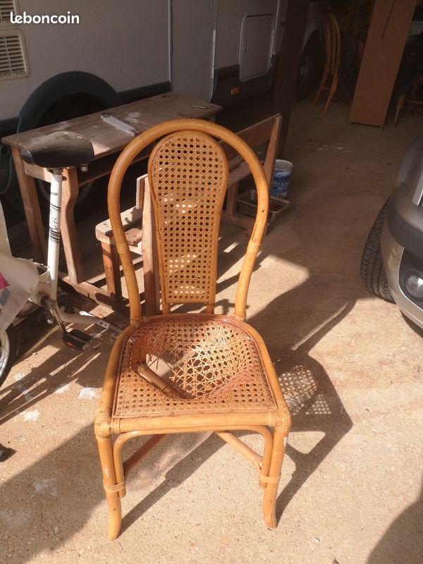 Table et chaise en rotin (image 3)
