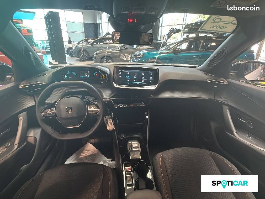 PEUGEOT 2008 Electrique 54 kWh 156 ch Style (image 8)