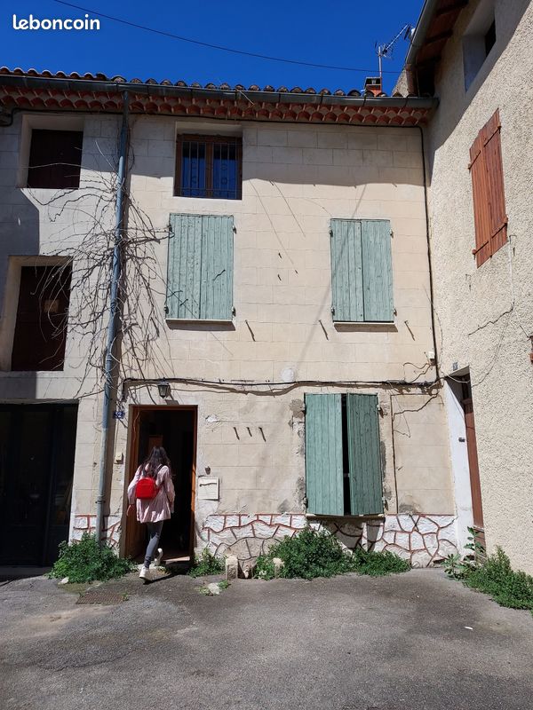 Maison 7 pièces 119 m² · à Monteux · 119 m² · 145 000 €