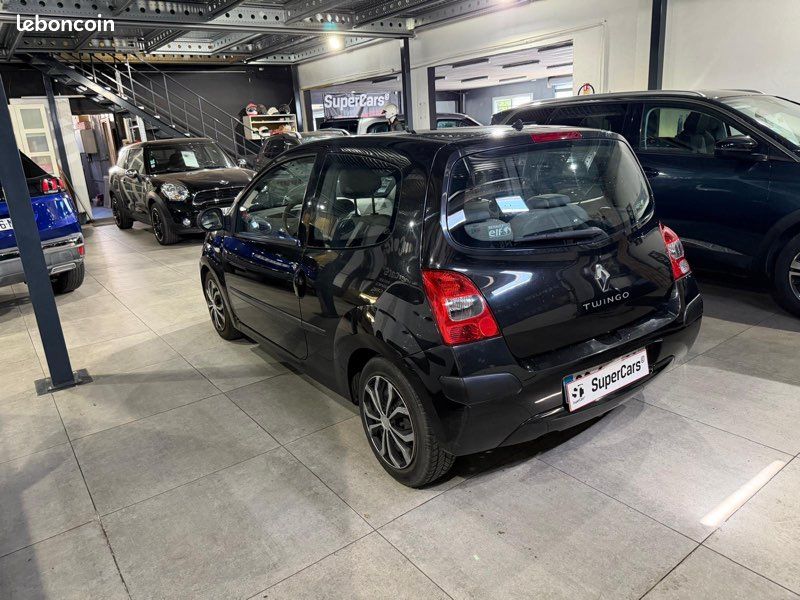 Renault Twingo 2 1.2 60 CH Expression (image 4)