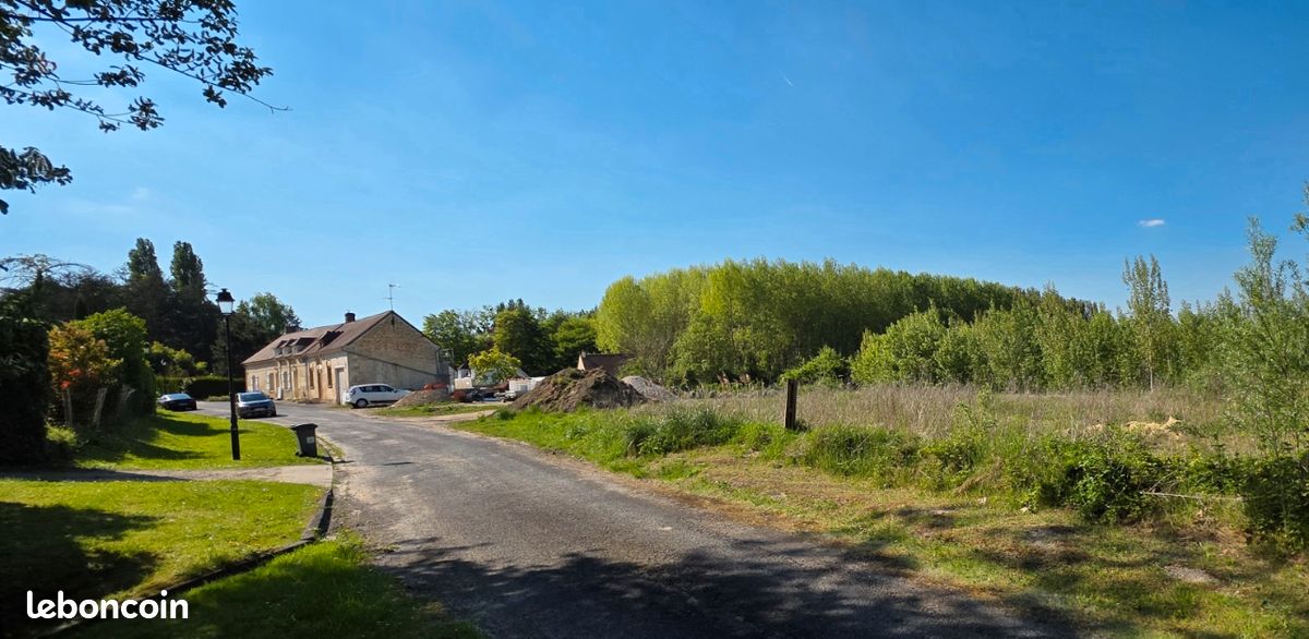 Terrain à bâtir 1029M² 87000 · à Rhuis · 87 000 €