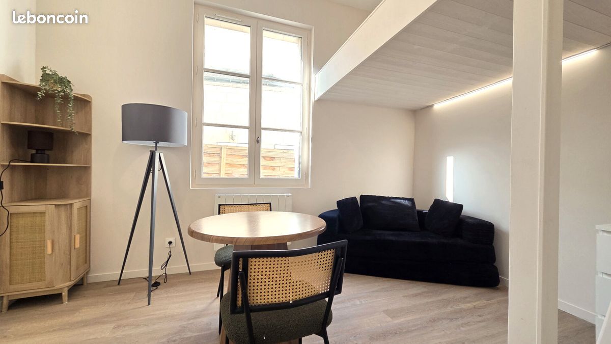 Appartement 1 pièce 15 m² · à Tours · 15 m² · 560 €