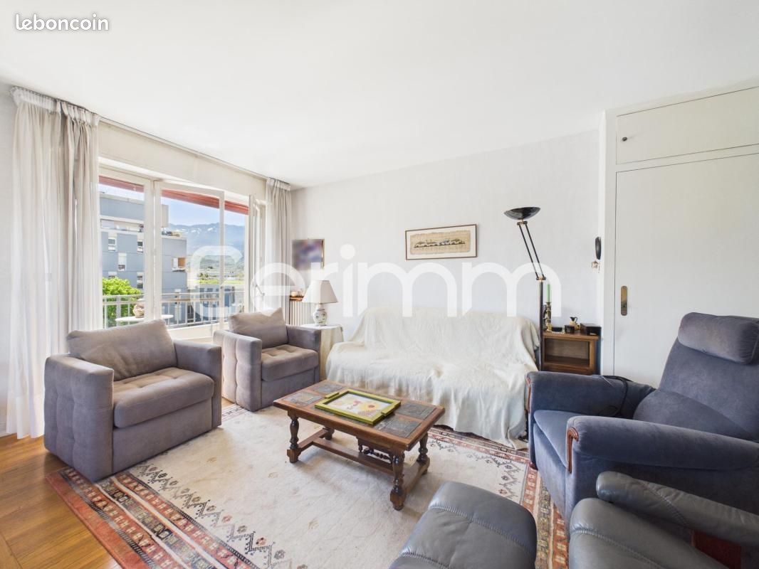 Appartement 4 pièces 94 m² · à Grenoble · 94 m² · 213 000 €