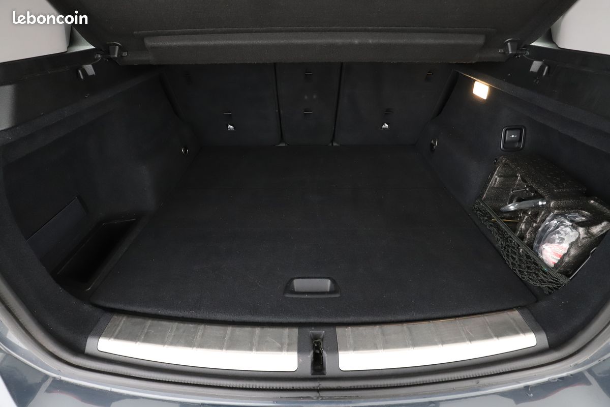 BMW X1 sDrive16d xLine 116 ch (image 11)